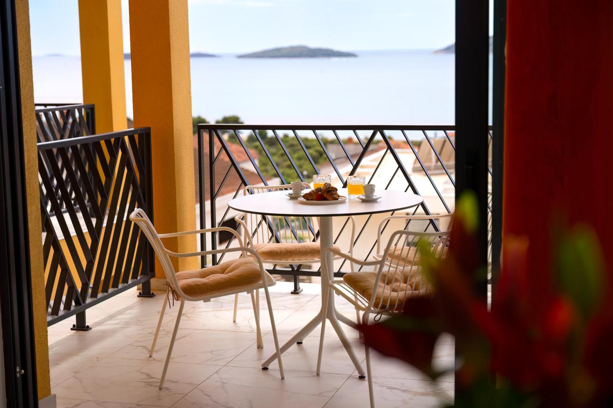 Mediterana Art Deco Resort (Adults Only) شيبينيك المظهر الخارجي الصورة