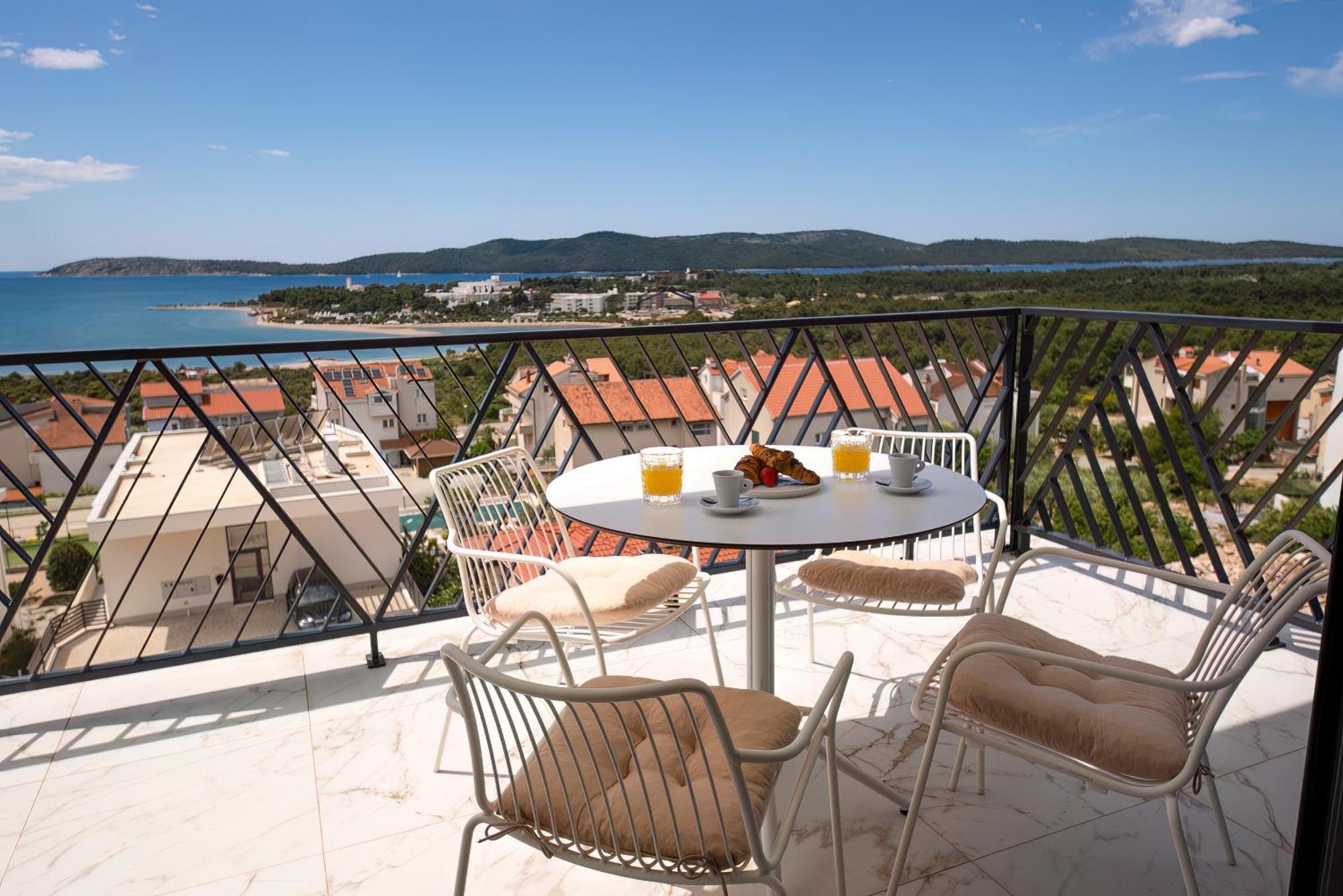 Mediterana Art Deco Resort (Adults Only) شيبينيك المظهر الخارجي الصورة